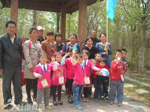 河北邢臺(tái)紅纓興柏幼兒園親子春游踏青活動(dòng)