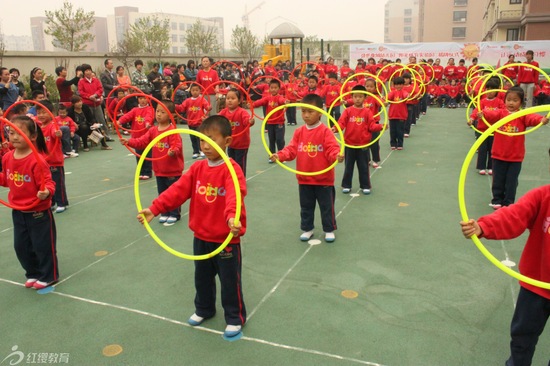 山東淄博紅纓盛世康城幼兒園“陽光體育”展示