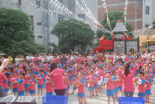 廣西興業(yè)紅纓新天地實驗幼兒園慶六一活動