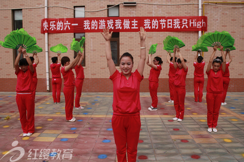 寧夏靈武紅纓童樂華庭幼兒園舉辦慶“六一”活動(dòng)