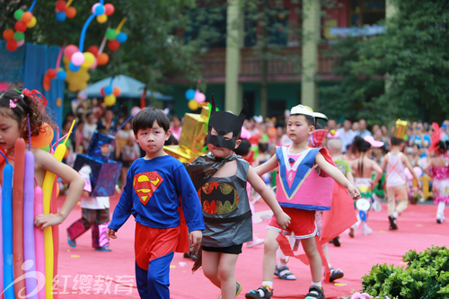 四川峨眉山紅纓希望藝術(shù)幼兒園慶六一活動(dòng)