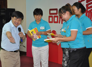 王紅兵總裁贈(zèng)送新作《從幼兒園到清華園》