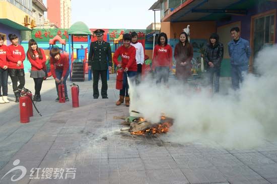 保定白溝晨陽幼兒園舉行幼兒安全逃生演習(xí)